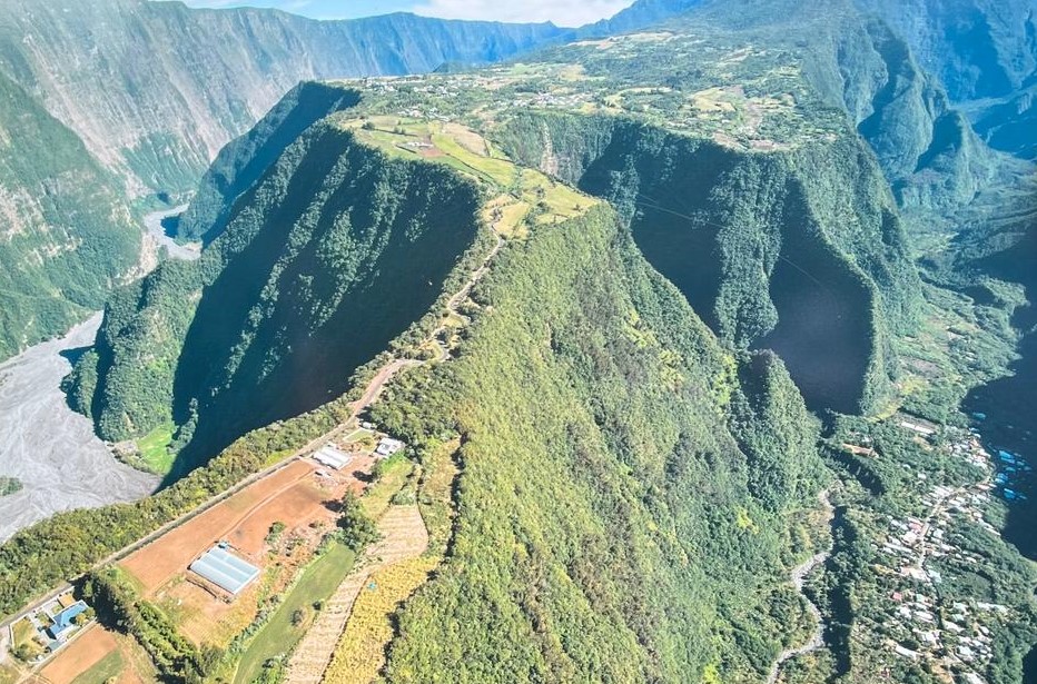 Vue du ciel des plantations de thé de la réunion